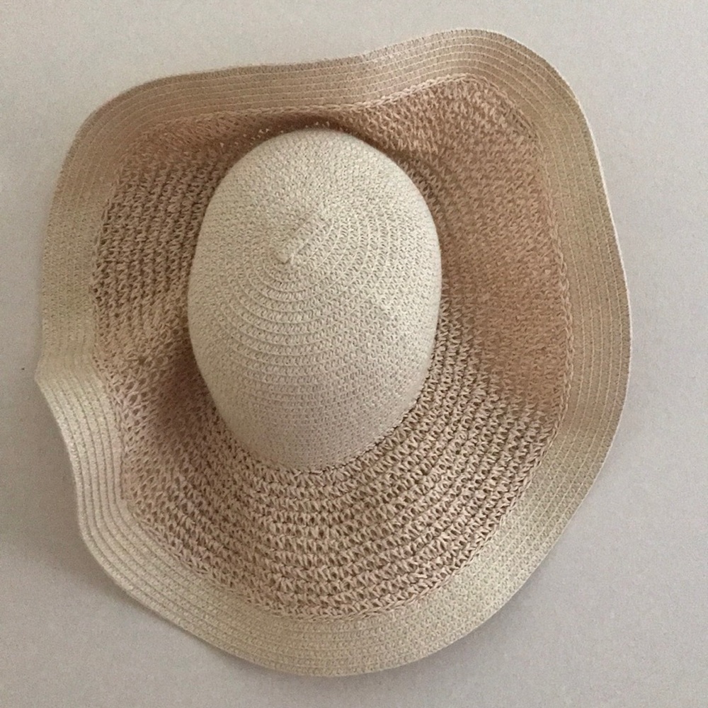 Floppy hat